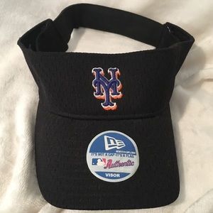 New with Stickers! New York Mets Black Visor